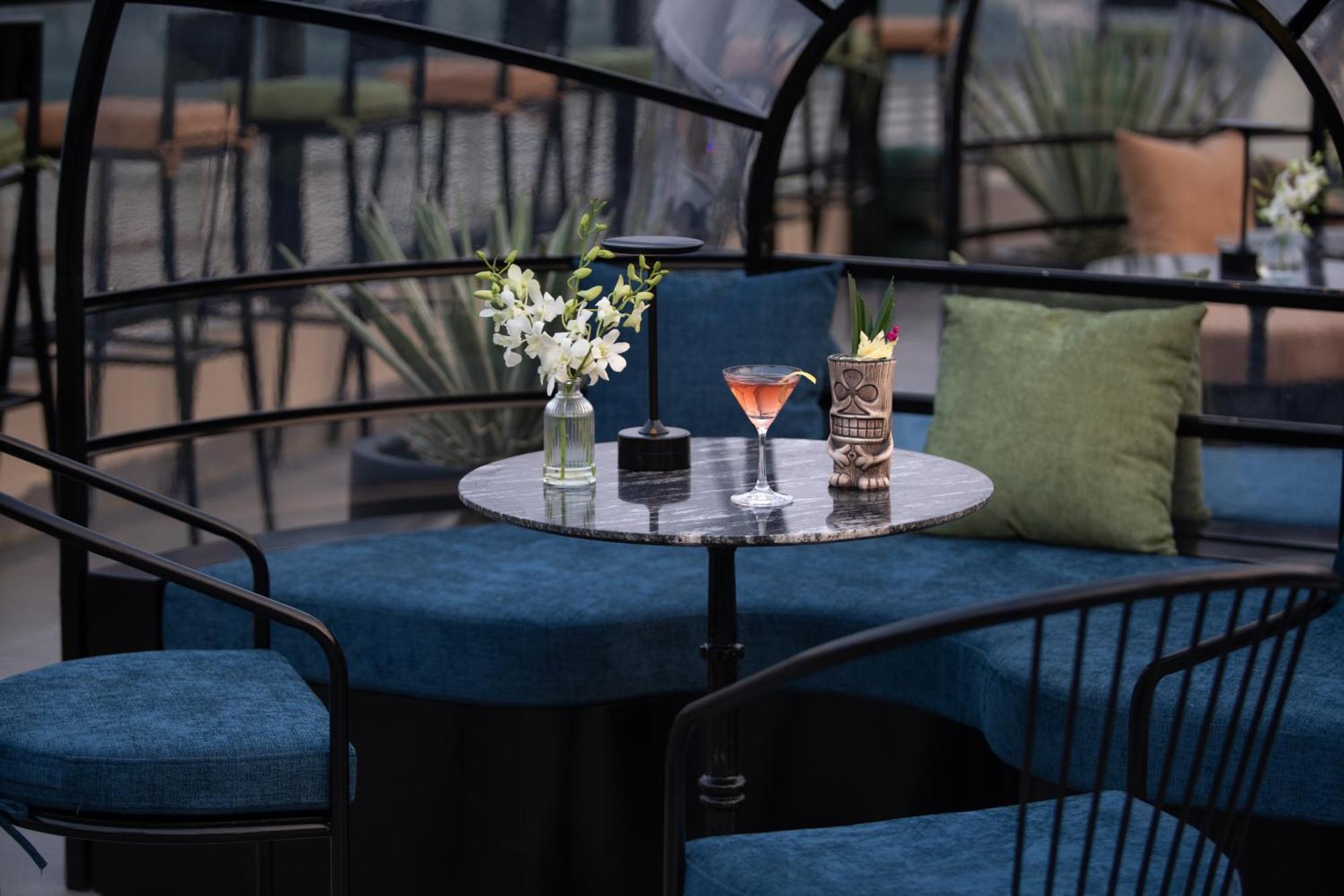 Hotel Le Premier & Rooftop Bar Hanoï